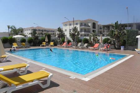 Cosy Apartment In A Luxury Resort Paralimni Eksteriør billede
